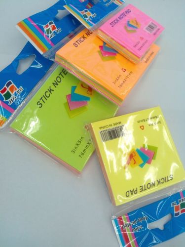 color fluorescent sticky notes
