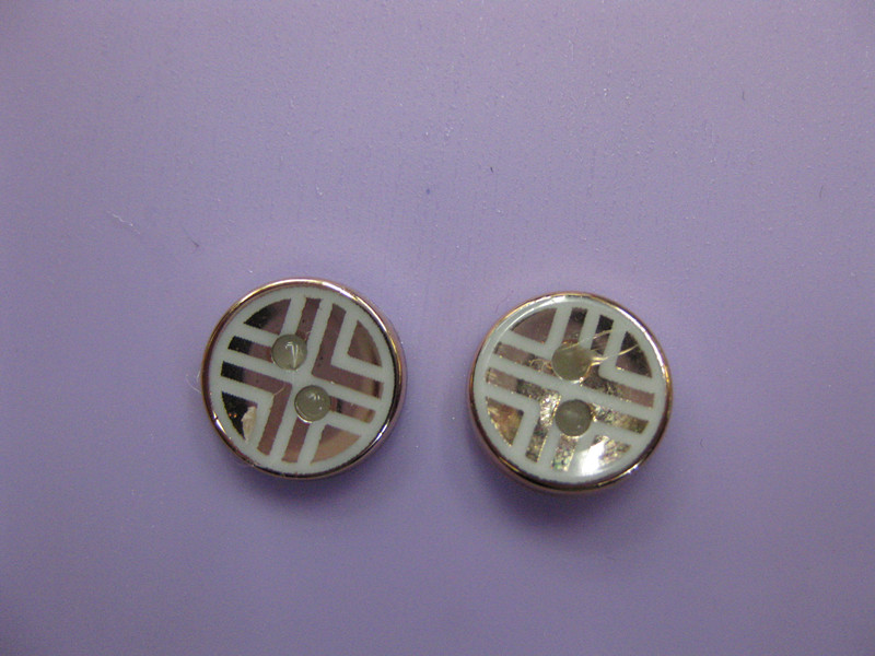 Plastic plating UV Shirt button buckle two eyes four eyes wi...