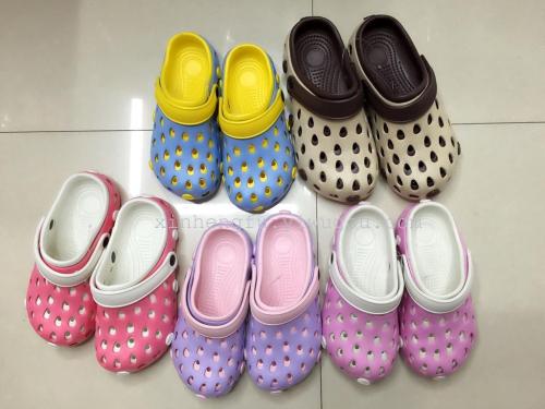 factory direct new two-tone garden shoes beach slippers hole slippers