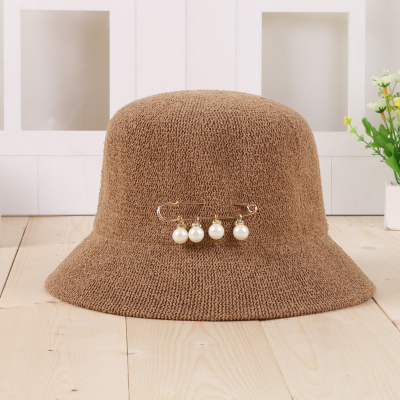 Autumn and winter new personality pin British vintage hat and pearl fisherman's hat.