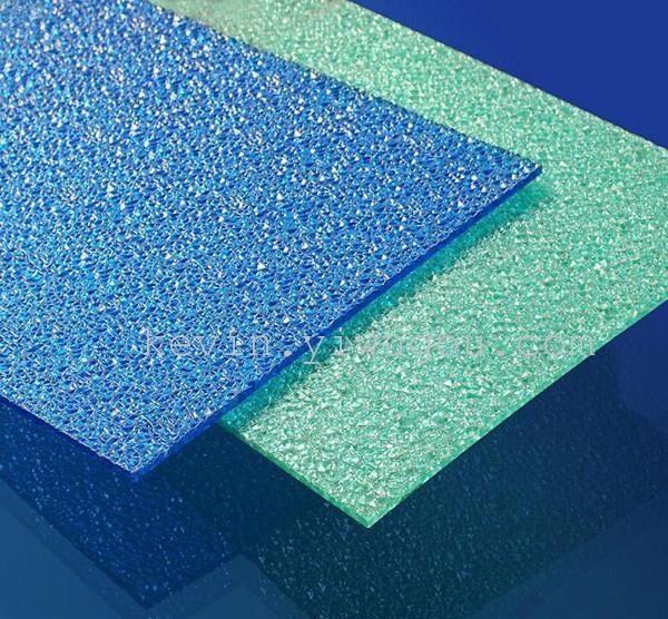 厂家供应pc颗粒板,透明板,阳光板,耐力板,聚碳酸酯板材