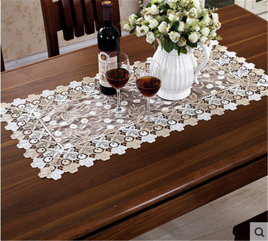 tablecloth for small round table