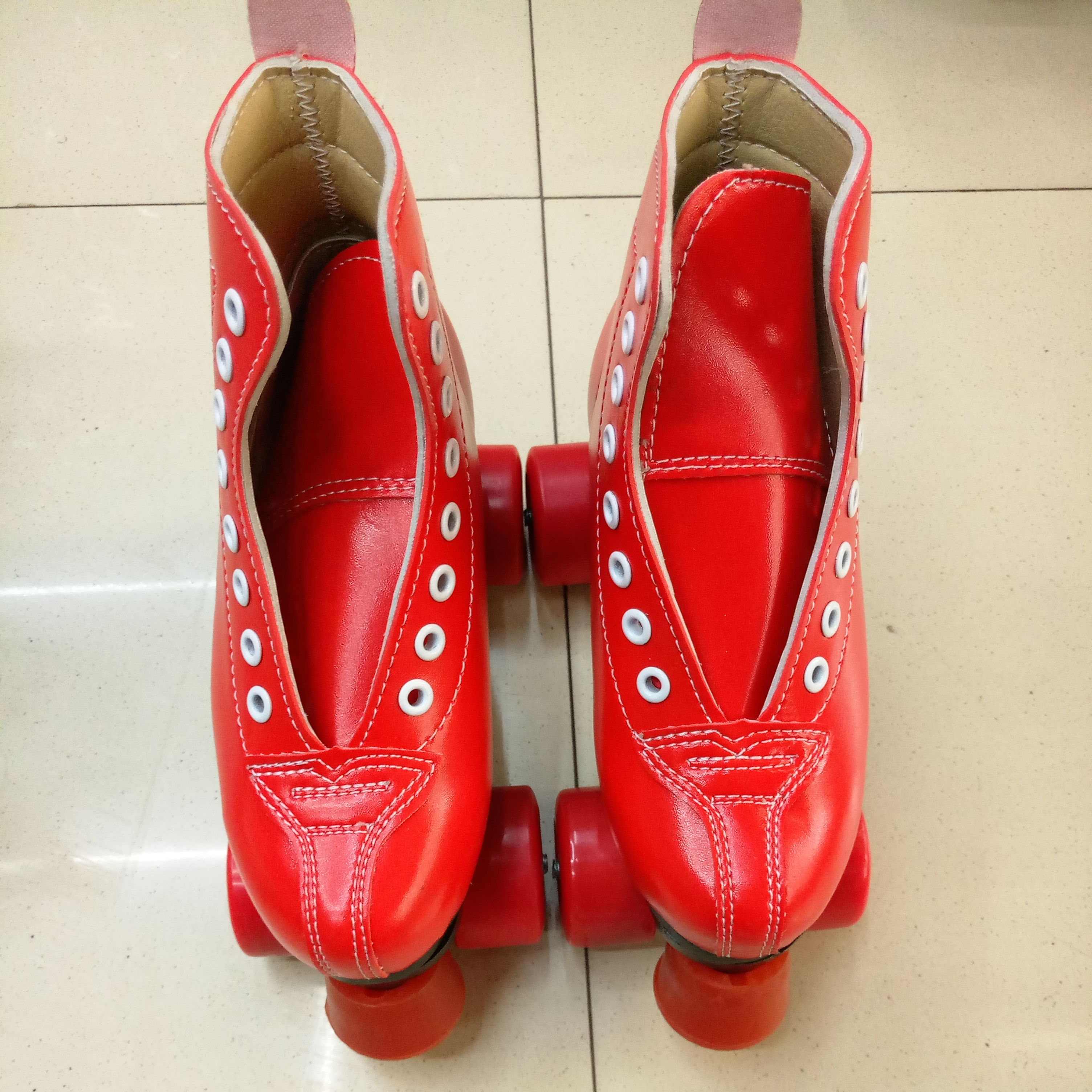 成人双排溜冰鞋四轮红色轮滑鞋旱冰鞋
