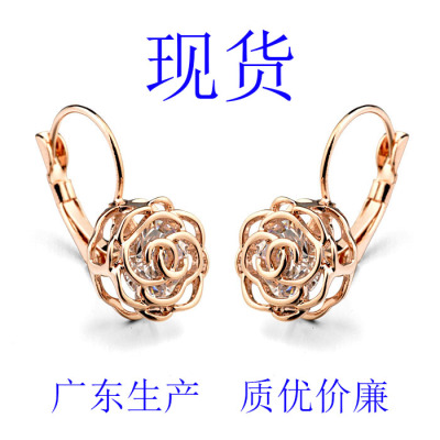 The Regent brand jewelry. ITALINA Camellia ear hook Cassano pedicle