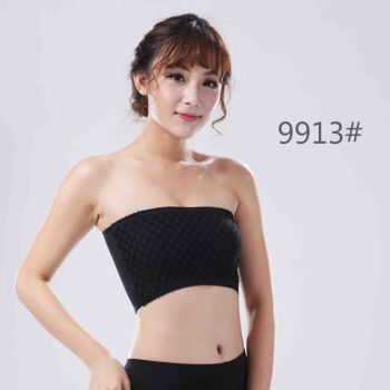 莱碧芬内衣_珍妮芬内衣睡衣写真(2)