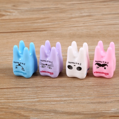 Korean stationery cute toothed pencil sharpener pen tool pencil sharpener.