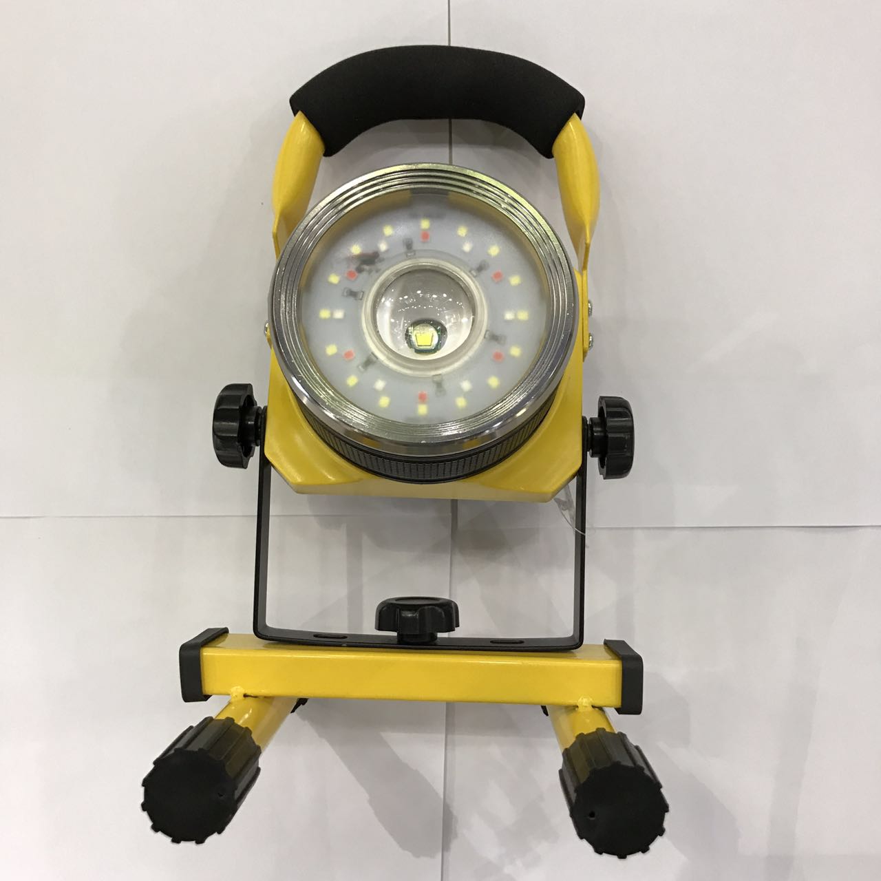 t6加贴片插电充电工作灯