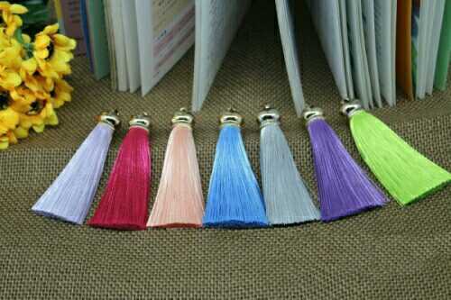 rayon metal tassel fringe， fine workmanship， various colors， it is mostly used for keychains， cars， etc.