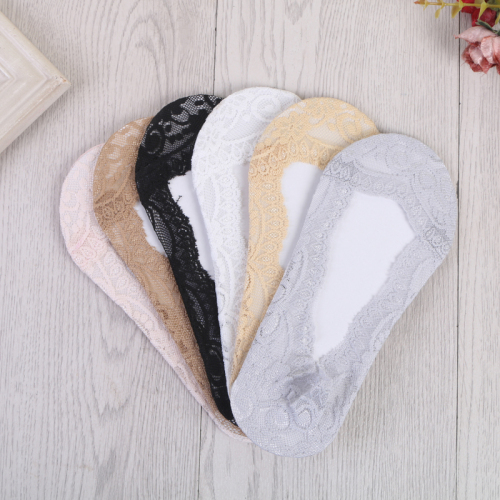 Women‘s Comfortable and Fashionable Lace Shallow Mouth Invisible Socks Ankle Socks