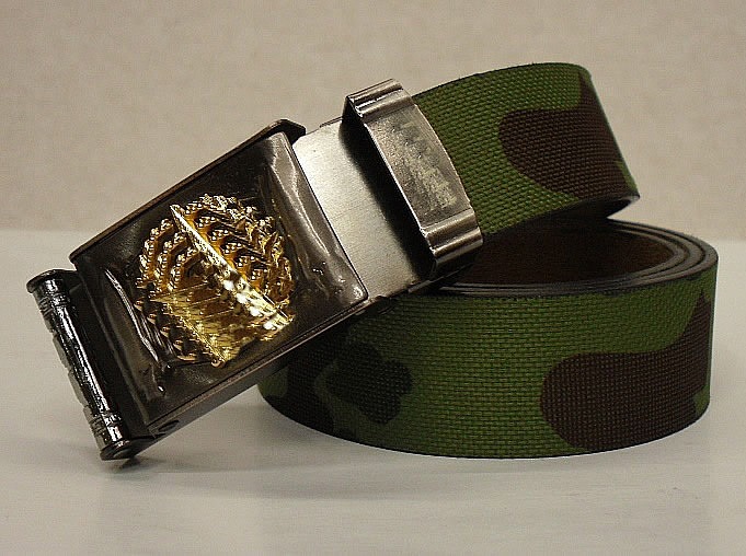 地摊热卖皮带 3.5公分黄底迷彩牛筋带 拉不断牛仔扣翻板扣