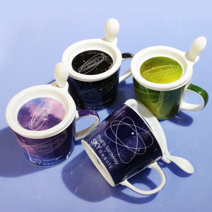 Ten Yuan shop supply ceramic Cup milk Cup with Lid with spoo...