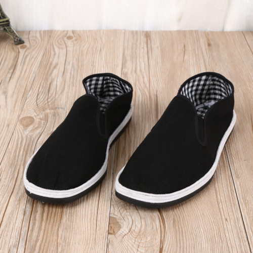 old beijing cloth shoes spring， autumn and winter handmade multi-layer cloth shoes black middle-aged and elderly dad casual shoes comfortable cloth shoes