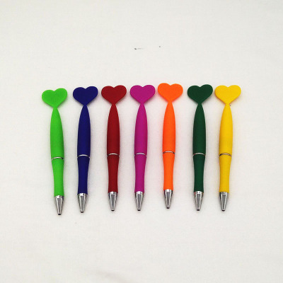 Spray adhesive pen torsional plastic love ballpoint pen wedding gift advertising pen can print the LOGO