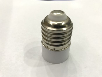 灯头e27转e14 吊灯头转换灯头 螺口转e14 外销批发