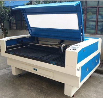1. 3x1m cutting format wood industry special laser engraving and cutting machine small double head laser engraving machine