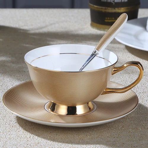 High-Grade Bone China Coffee Cup and Saucer Handmade Bag Gold with Spoon Ceramic Cup Flower Tea Milk Cup Water Cup British European Style