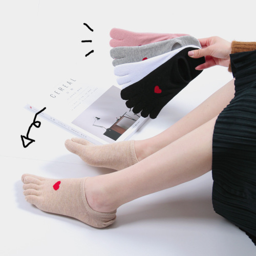 Hyatt Rabbit Toe Socks Women‘s Boat Socks Thin Spring and Summer Low-Cut Non-Slip 5-Finger Socks Lovely Heart-Shaped Boat Socks