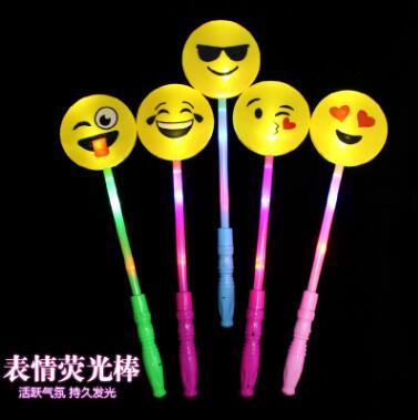 The new smiley face flash stick cartoon expression fluorescent stick concert props.