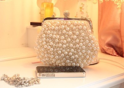 The new European style simple pearl bridal bag with Korean style.