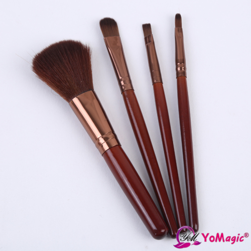 4-piece makeup brush set of blush brush loose honey brush lip brush eyebrow brush eye shadow brush