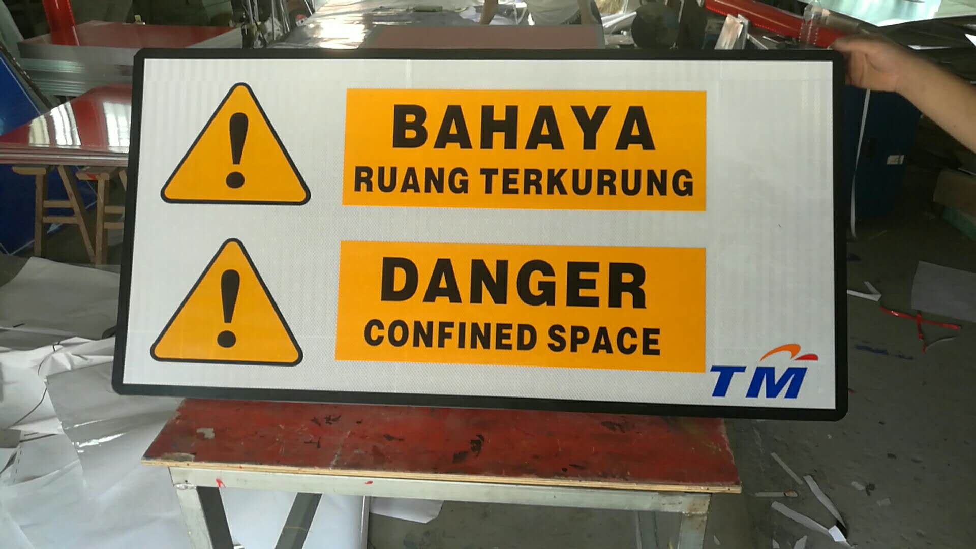 Supply Road traffic construction warning signs reflective signs-