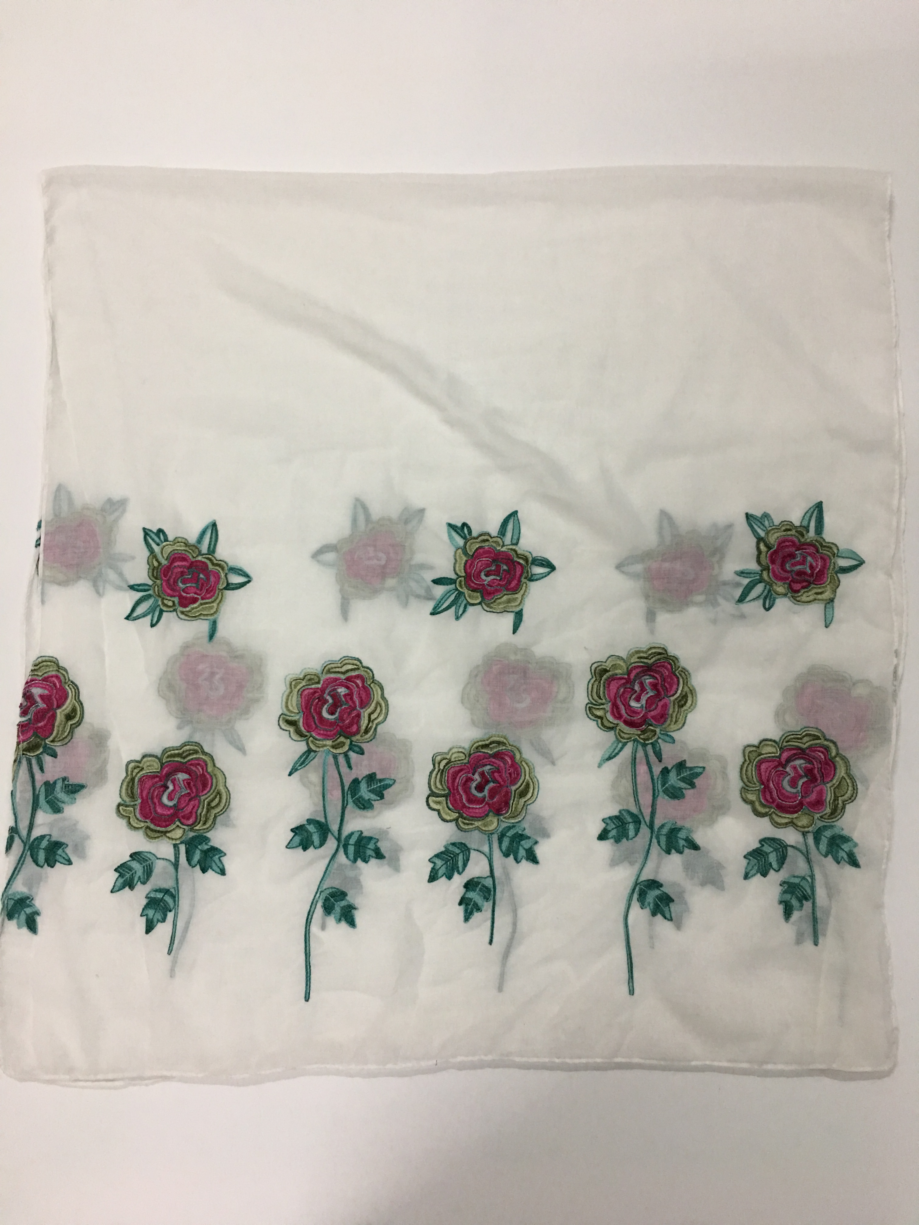 材质:巴厘纱适用性别:男女均可款式:普长图案:多种颜色:翠绿适用对象