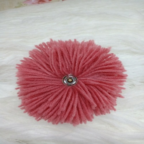 specializing in the production of customized wool with buttons fur ball hat scarf bags fur ball