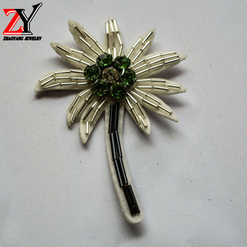 Factory Direct Sales New Handmade Featured Dandelion Sequined Flower Corsage Clothing Accessories Zy872356