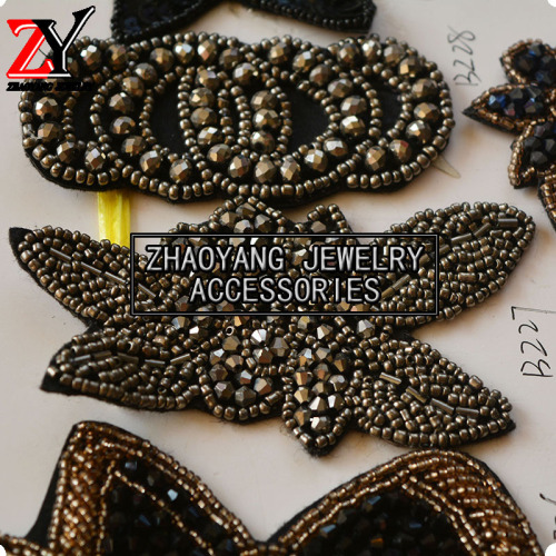 factory direct sales new handmade beaded leaf corsage collar flower clothing accessories zy880913