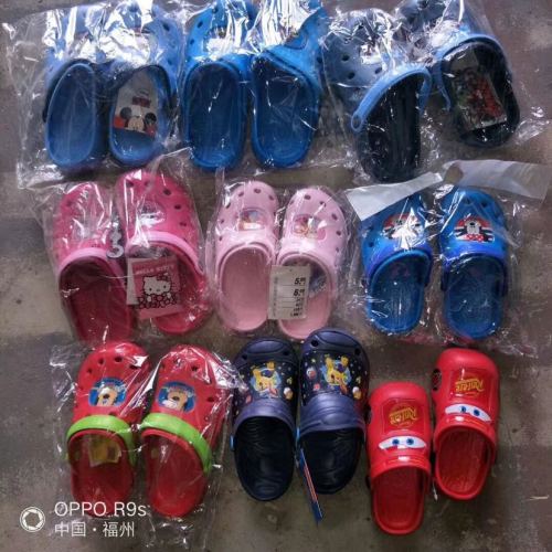 Handle Spot Goods 24-35 at a Low Price with Cartoon Garden Shoes