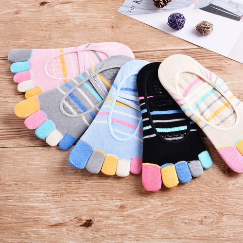 Five-Finger Socks Women‘s Cotton Candy Color Socks Backless Dispensing Non-Slip Yoga Socks Sports Fashion Dance Socks Wholesale
