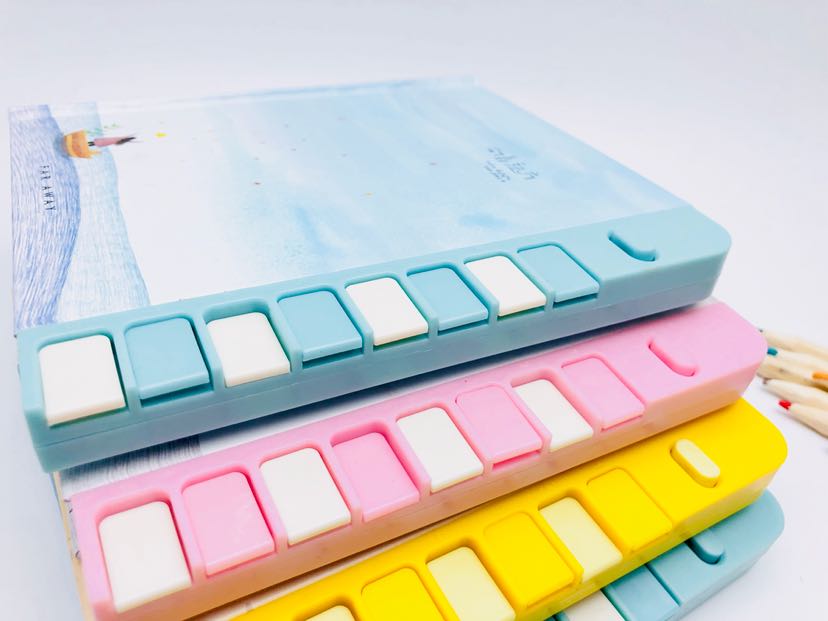 50k钢琴按键密码本学生卡通锁本日记本秘密记录笔记本礼品文具