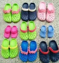 miscelneous children‘s shoes number of garden shoes 30000 pairs