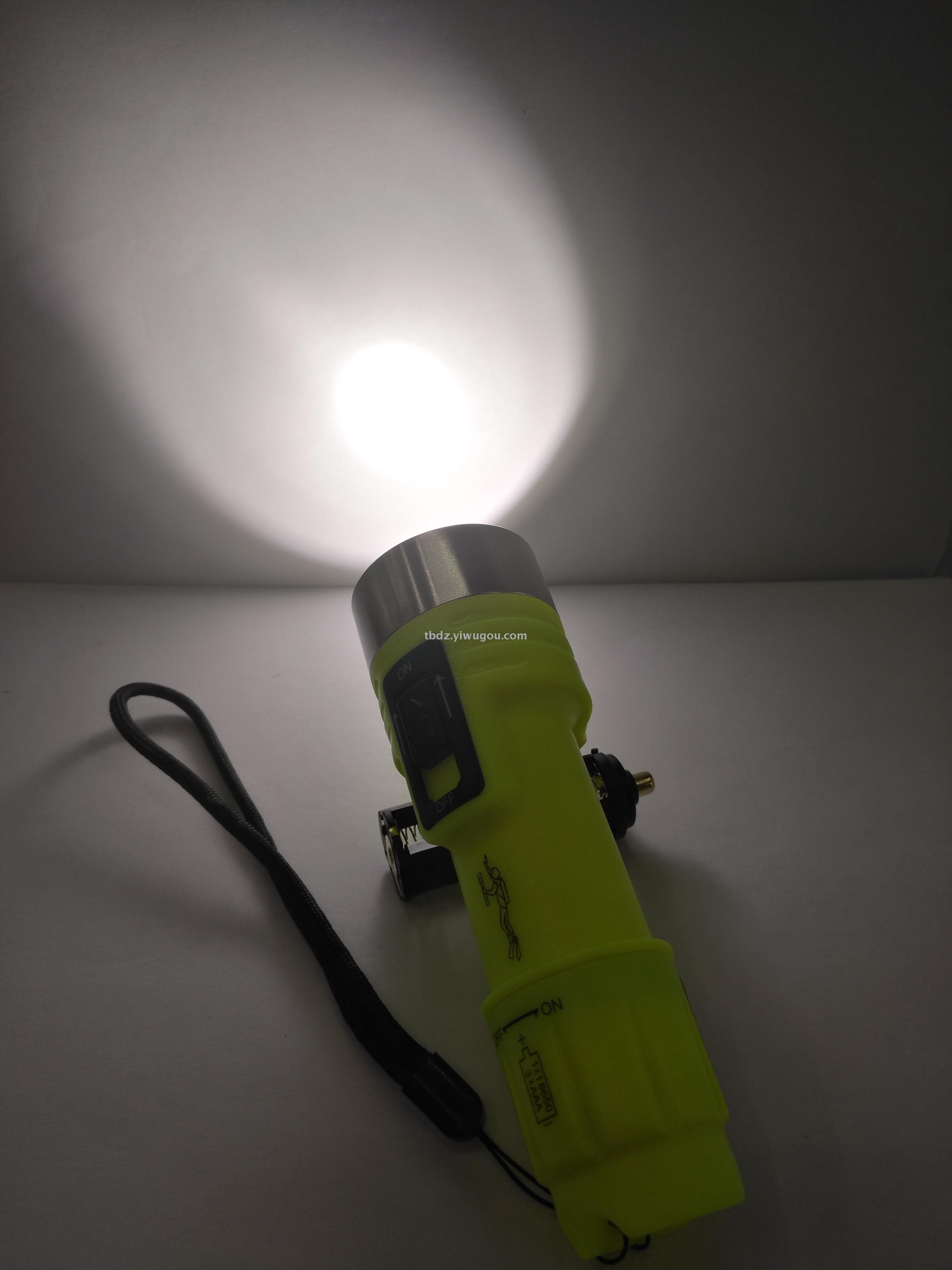 新款双用防水电筒,充电潜水灯,强光手电筒,户外照明灯_廷斌电子商行