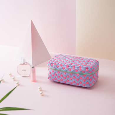 8214 新款特殊面料-纳彩爱心化妆包 多功能女手拿包便携收纳包