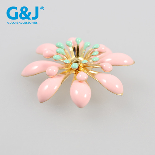 drop oil flower factory direct sales clothing hardware accessories， tops， shoes， hats and other copper