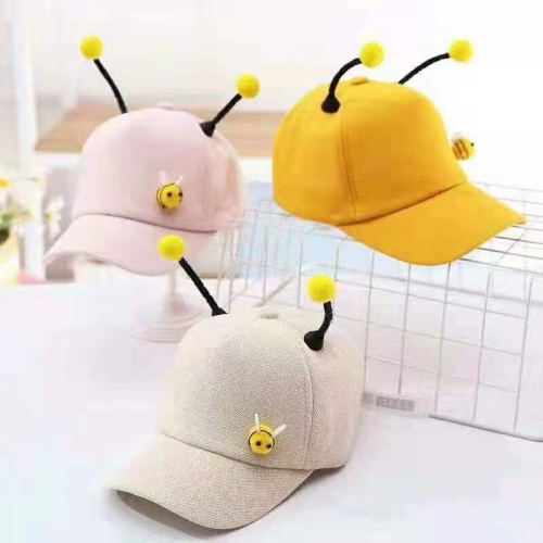 hot-selling ~ bee-shaped fur ball， hat accessories. welcome to proofing， order