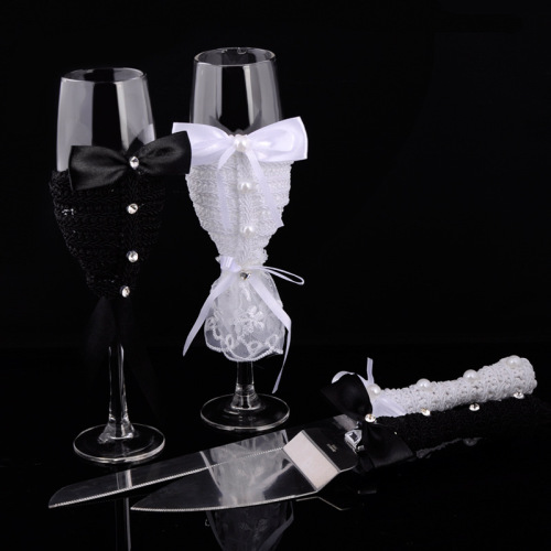 European and American Wedding Supplies Transparent Glass Wine Glass Gift Box Set Creative Goblet Wine Glass Birthday Cake Knife and Fork