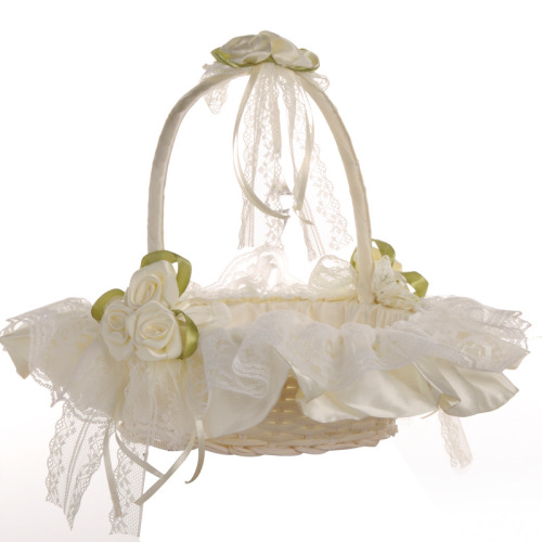 Western Wedding Bamboo Woven Bridal Flower Basket Flower Girl Flower Basket Simple Portable Flower Basket Wedding Supplies Wholesale 