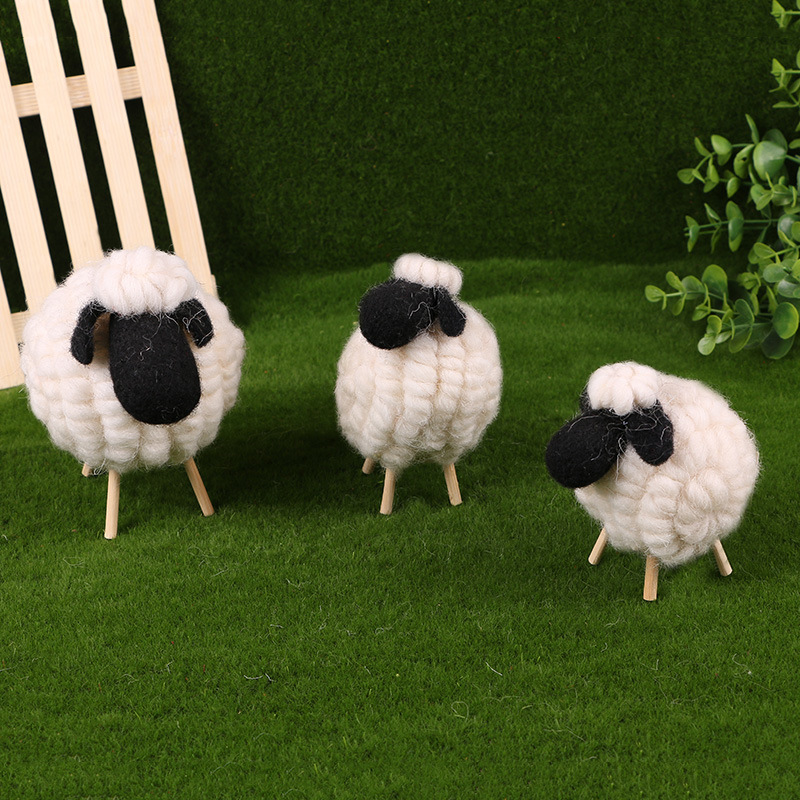 手工羊毛毡家居摆件 创意摄影道具工艺品 可爱小羊仔摆件厂家定制