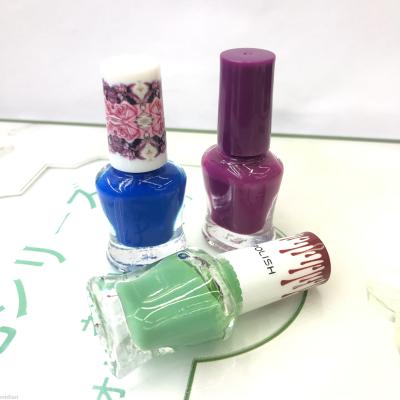 Small bottle color cap nail polish natural environmental protection materials