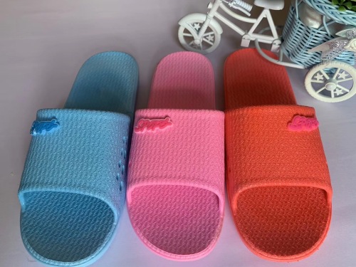 2019 Season Slippers Wholesale Home Women indoor Non-Slip Soft Bottom Home Bathroom Slippers