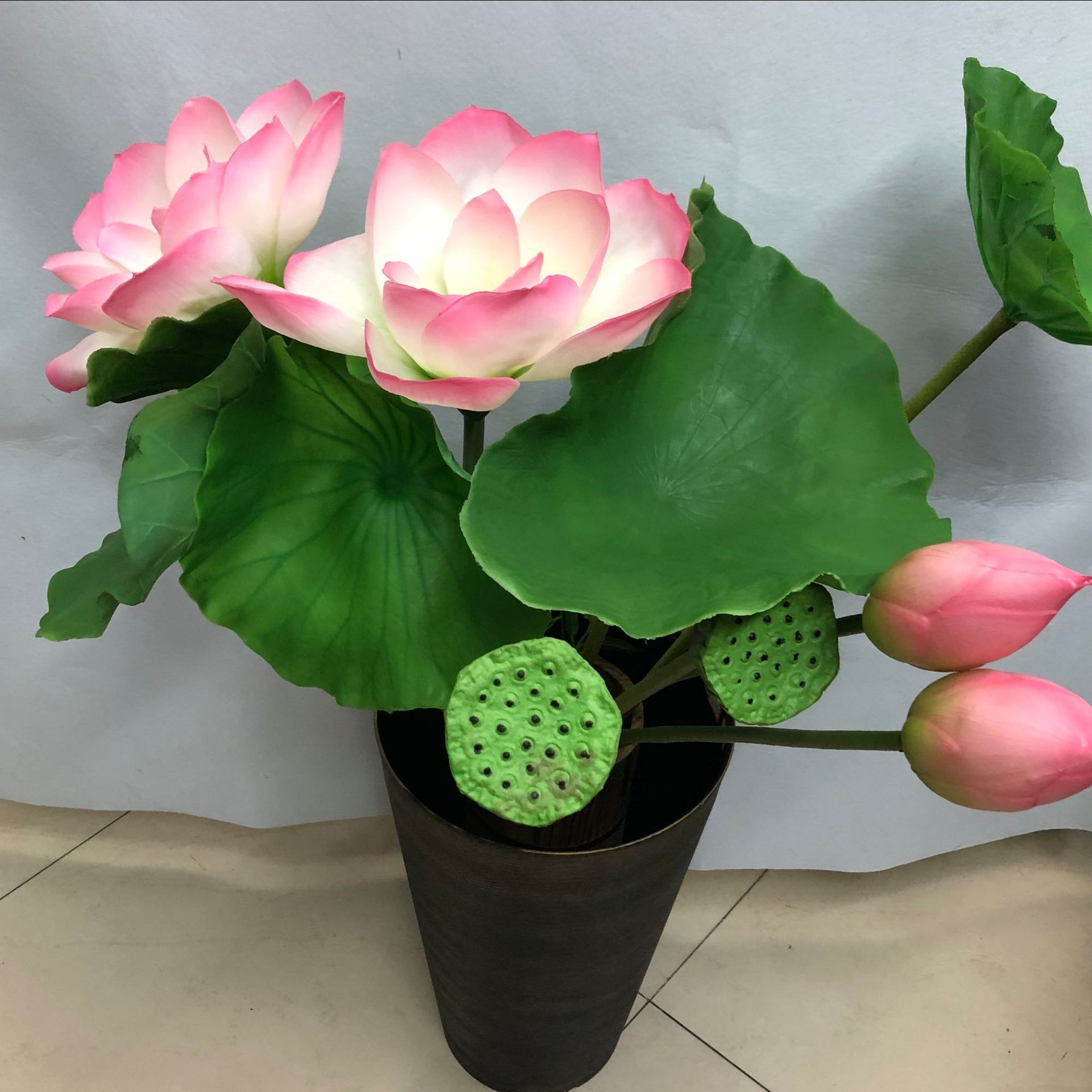 Supply Artificial lotus with stem pu lotus leaves feel
