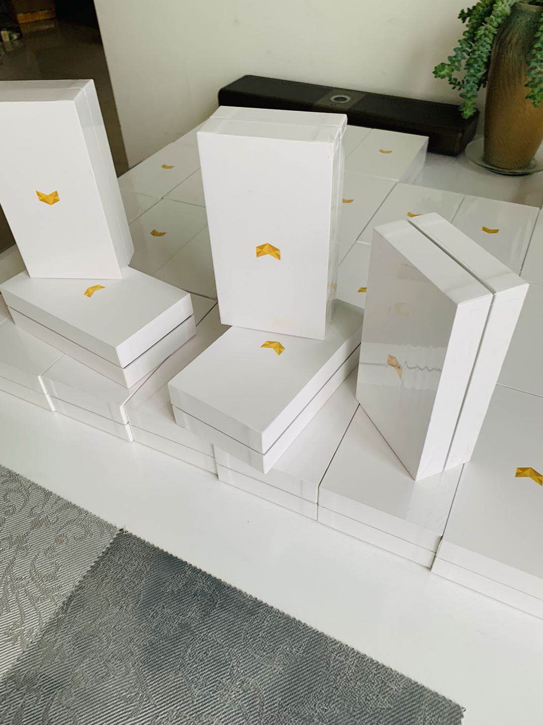 漫猫投影手机无线wifi安卓手机投影仪家用投影一体机手机