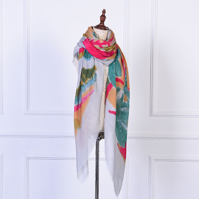 Supply Taobao Source Hot Sales Of New Autumn Printed Silk Scarves Fashion Long Style Is Suing Beach Scarves Wholesale Manufacturers