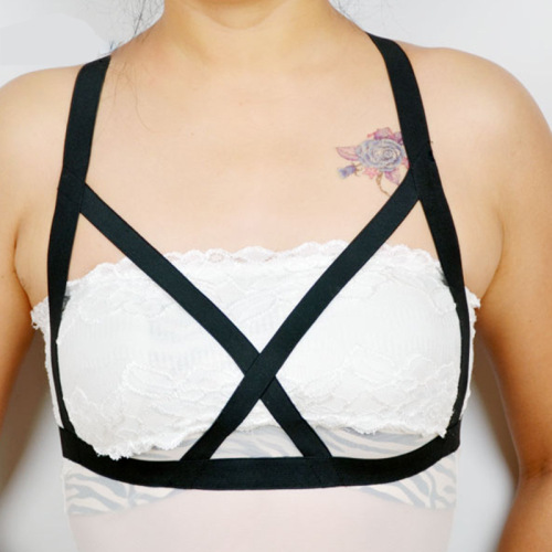 Lou Jiang Clothing Harness Underwear Pullover Wide Shoulder Strap Hollow out Dew Bar Sexy Strap Underwear O0035