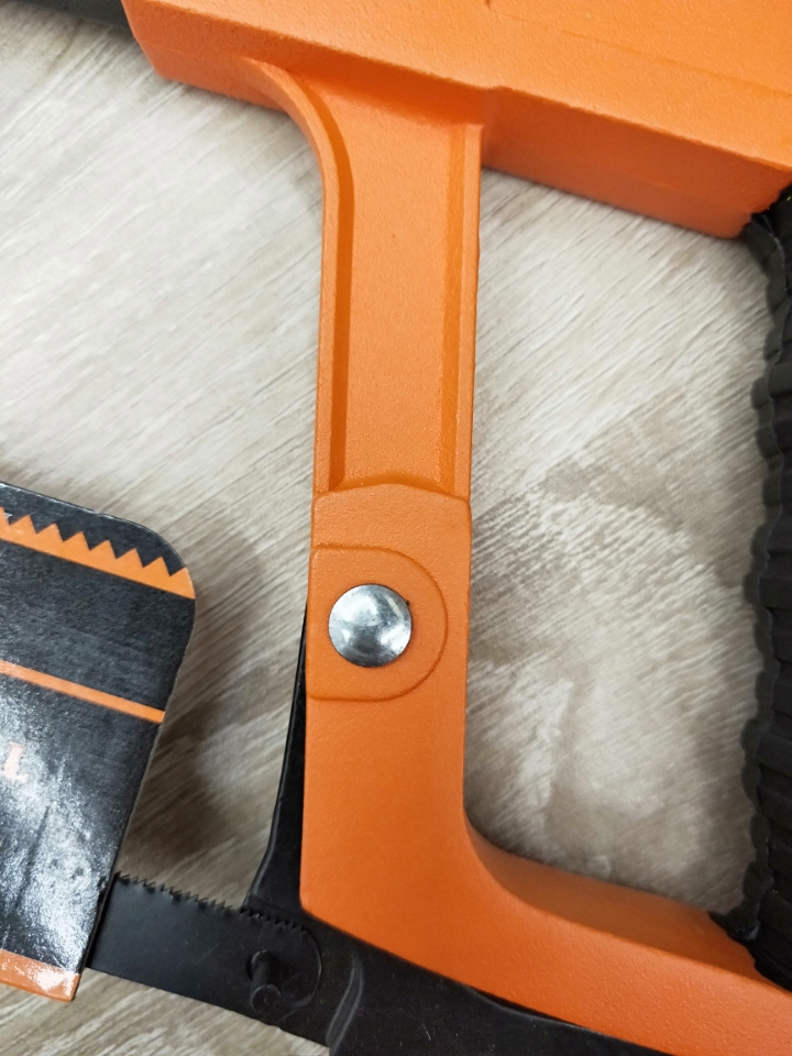 Aluminum alloy square pipe with plastic handle saw frame