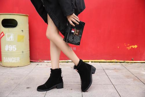 boots female winter women‘s short boots women‘s chunky heel mid heel fashion matte black women‘s boots cotton shoes plus velvet qingrui