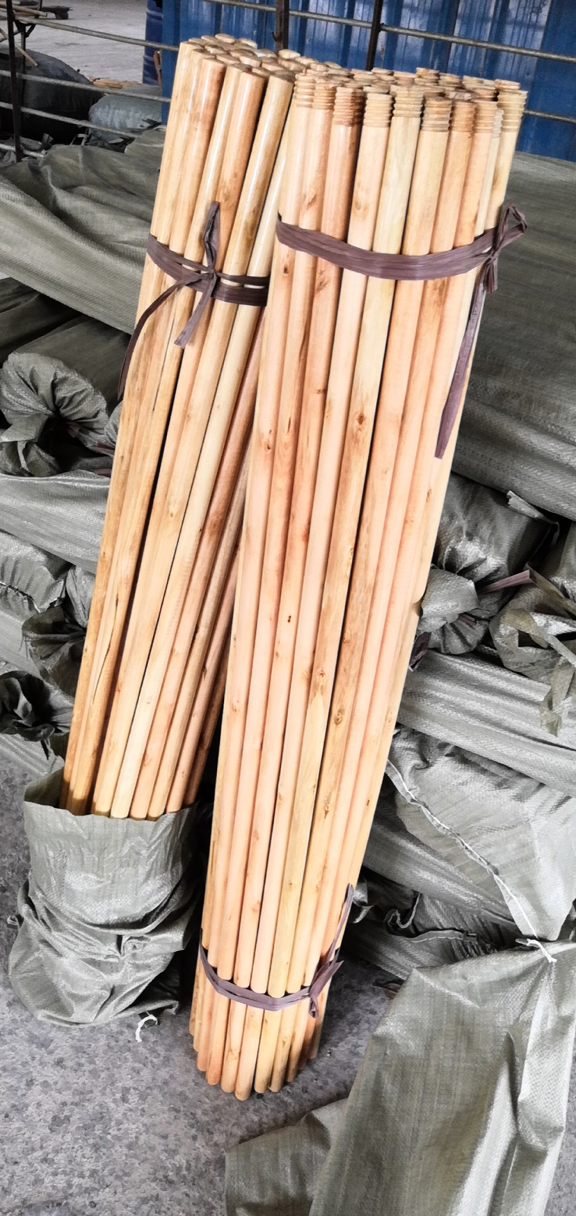 油漆杆 拖把杆 木杆 扫把棍 包塑杆 花膜杆