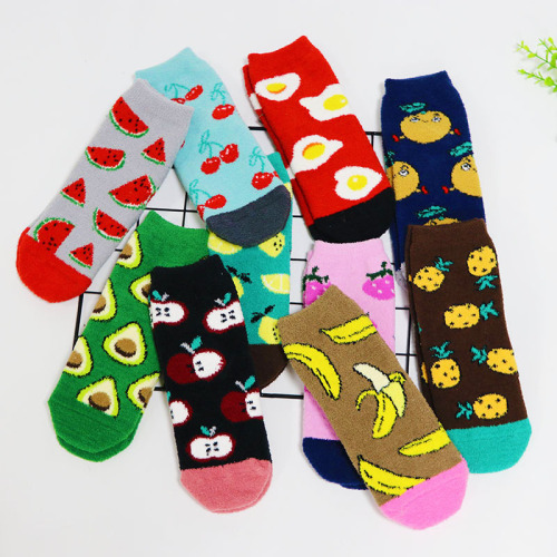 Autumn and Winter New Women‘s Coral Fleece Floor Socks Thickened Warm Fruit Pattern Girl‘s Home Sleep Socks